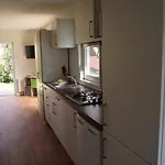 Mobilheim Und Blockhaus Mit Seeblick بيت للعطل ستيرنبرغ