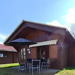 Mobilheim Und Blockhaus Mit Seeblick