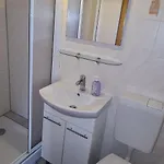 بيت للعطل Mobilheim Und Blockhaus Mit Seeblick *